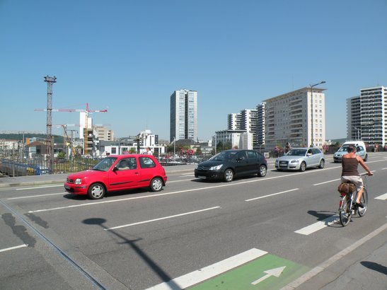  pont sur les voies ferrées